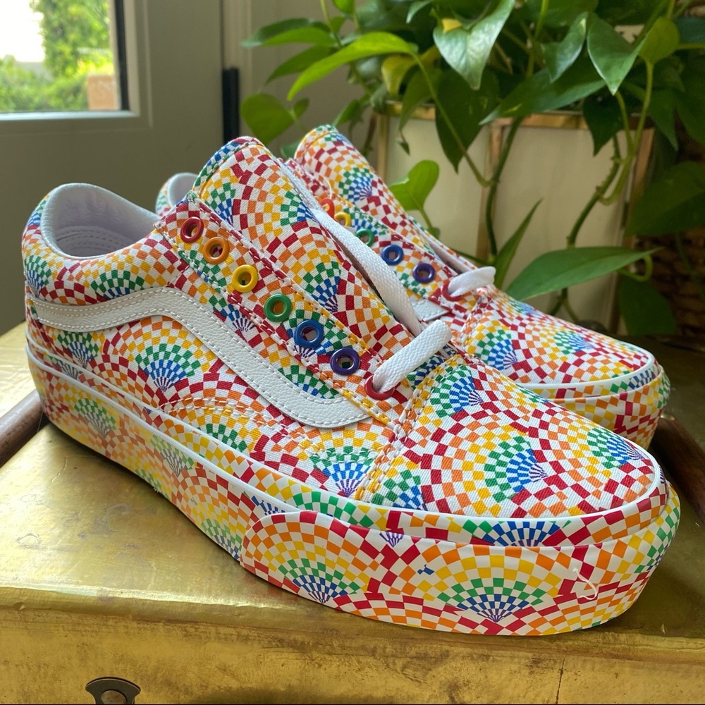 Vans LGBTQ love is love rainbow sneakers shoes lace up skater - Picture 1 of 12